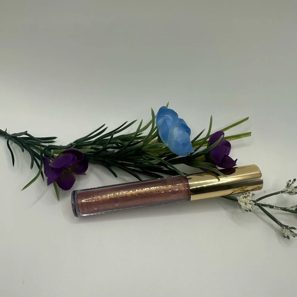 Estee Lauder Limited Edition High Shine Lip Gloss in Decadent Peach ~ New